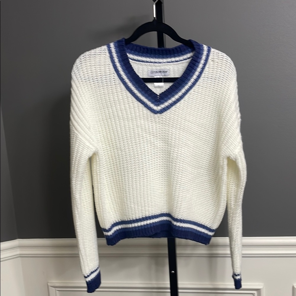 NWT, Cotton Emporium V-Neck Sweater - Picture 1 of 4